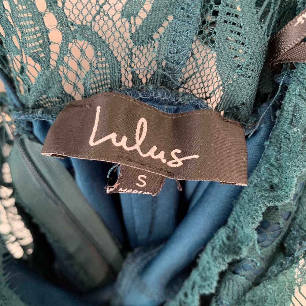 Green Lace Lulus dress